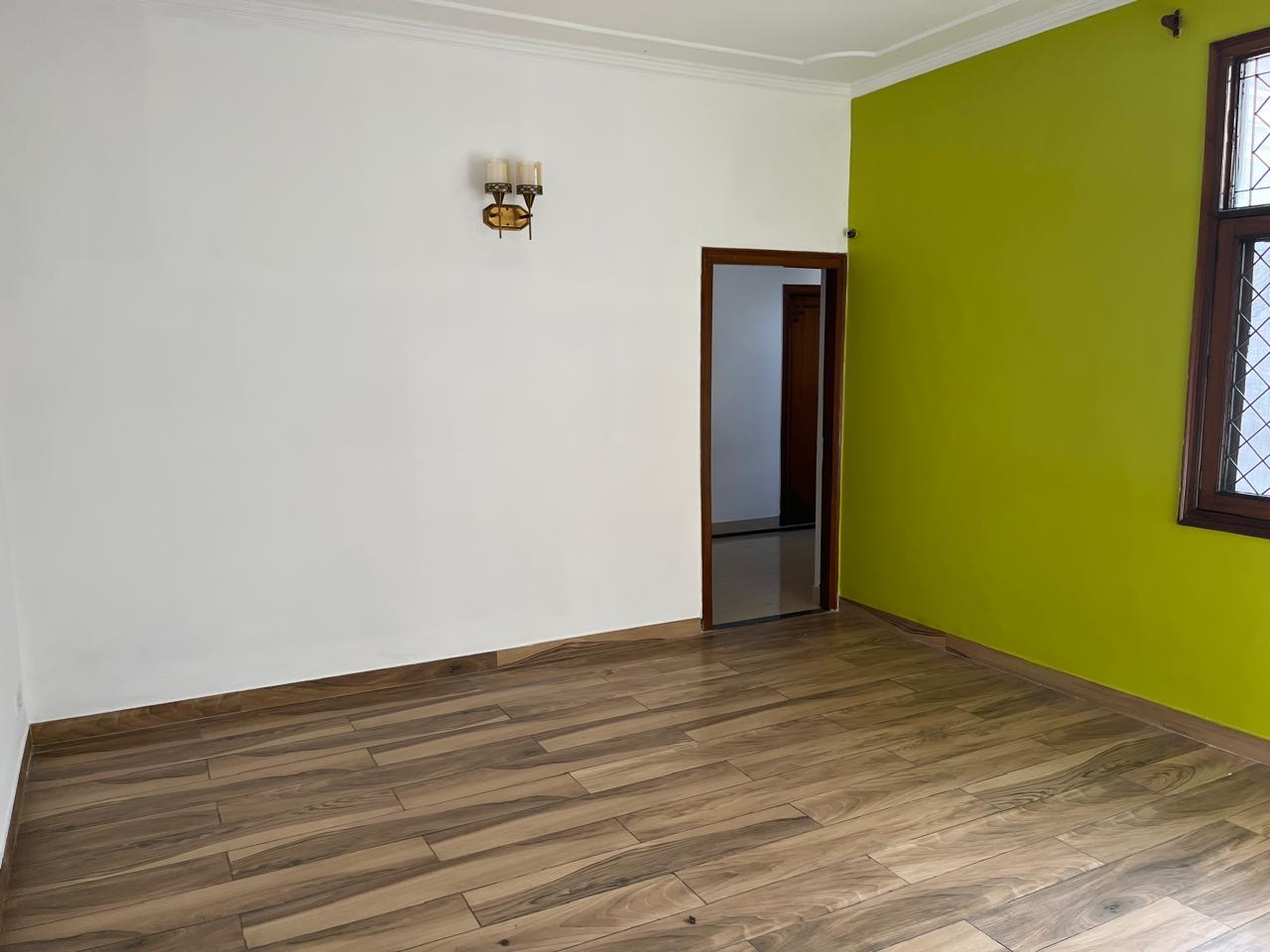 SECTOR 15 NOIDA - Photo 10