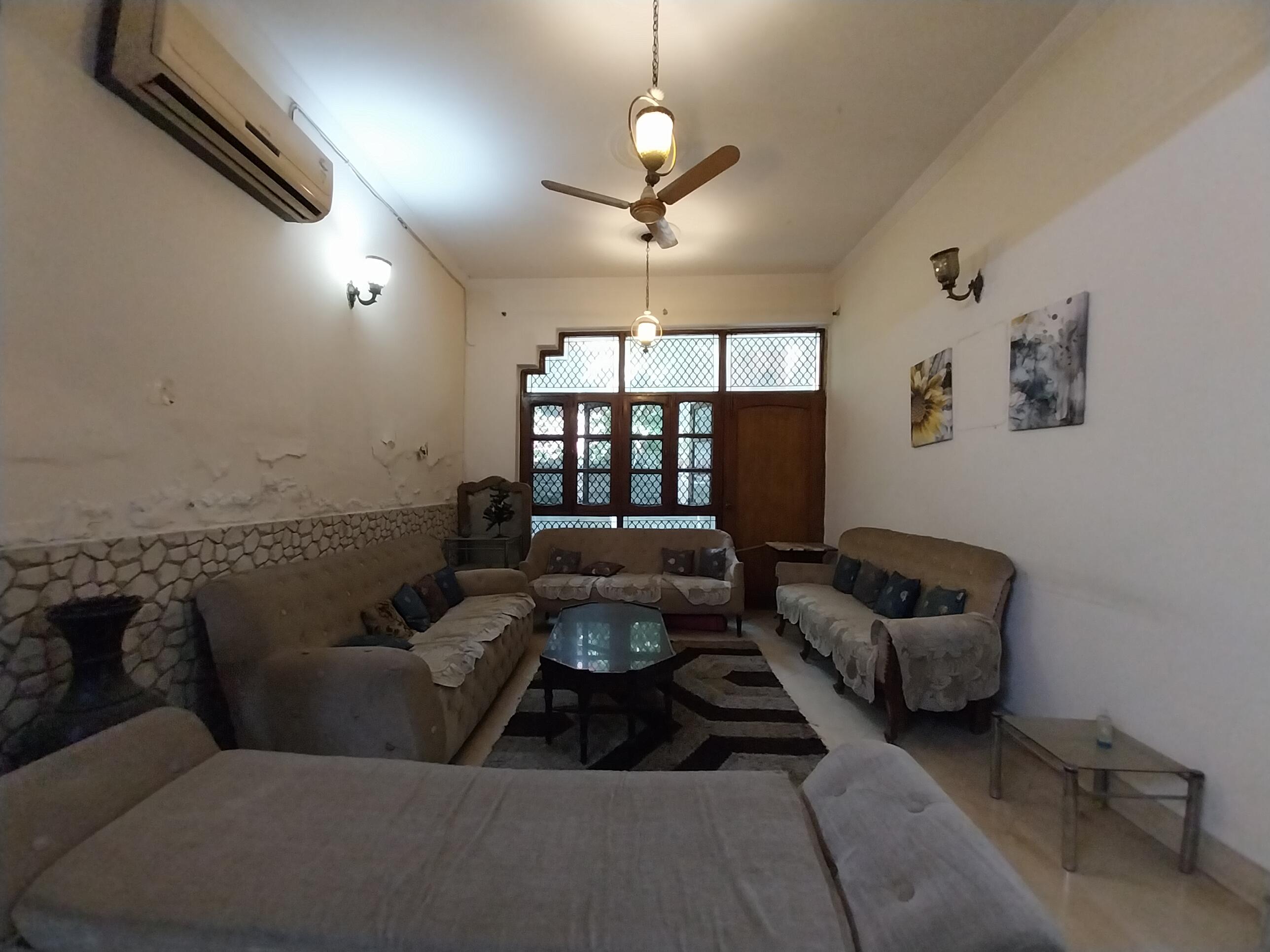 Sector 41 Noida - Photo 9