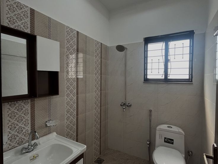 Ready to Move Independent House in Sector 41 Noida - Photo 4