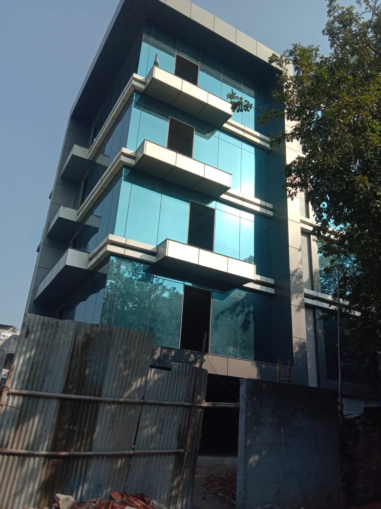 Ready-to-Move 372 Sq. Mtr. Industrial Building for Sale