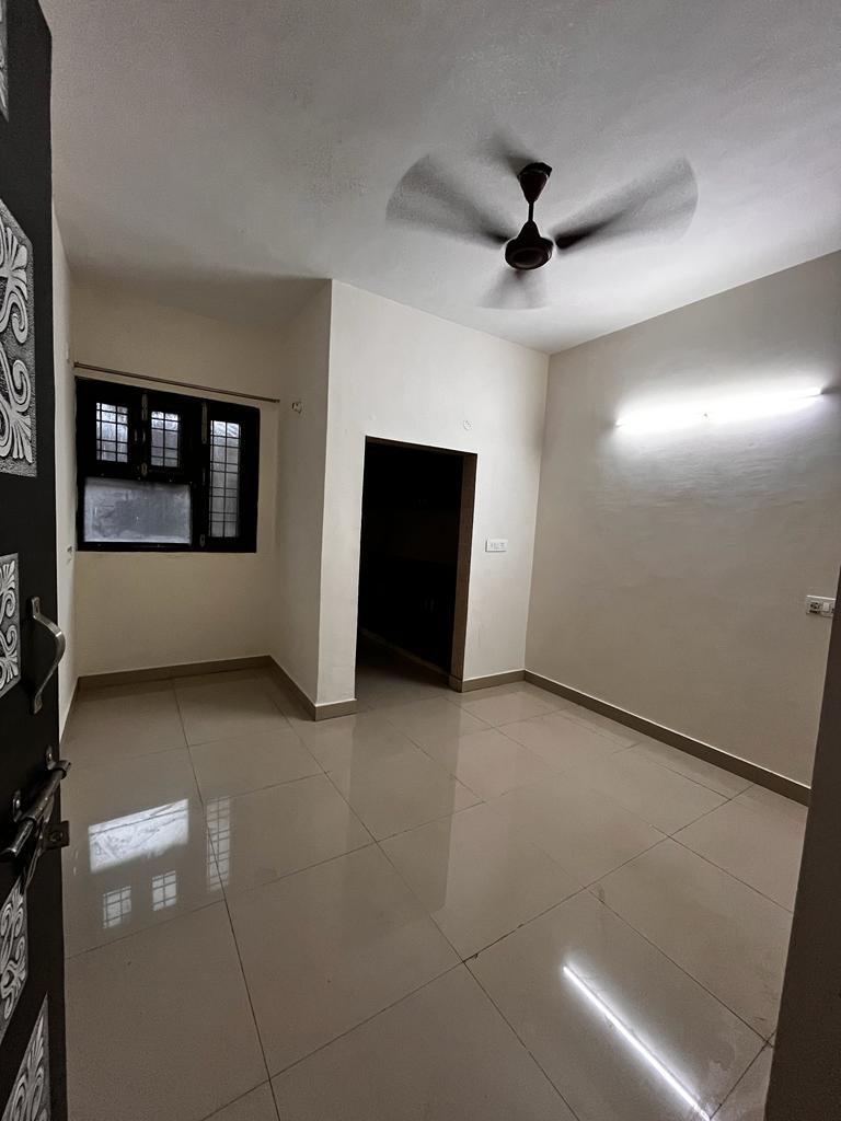 Simplex Kothi for Sale in Sector-41 Noida