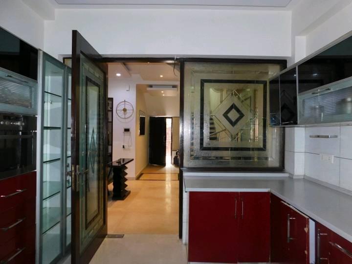 Residential Kothi for Sale in Sector 33 Noida | Prime Location Near Metro - Photo 5